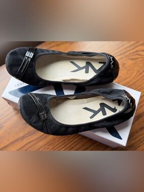 Anne Klein Black Slip-On Ballet Flats